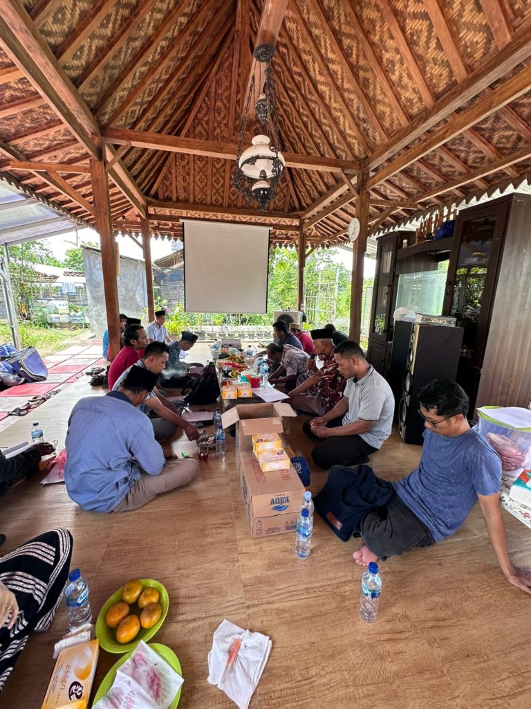 Susun Peta Jalan dan Cetak Biru Pesantren, Pengurus Pesantren Oncor Punthuk Sewu Gelar Lokakarya